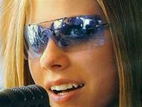pic for 480x360 Avril Lavigne blackberry